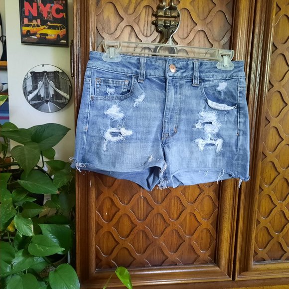 American Eagle Outfitters Distressed Hi-Rise Shortie Denim Shorts - 6 - Picture 2 of 16